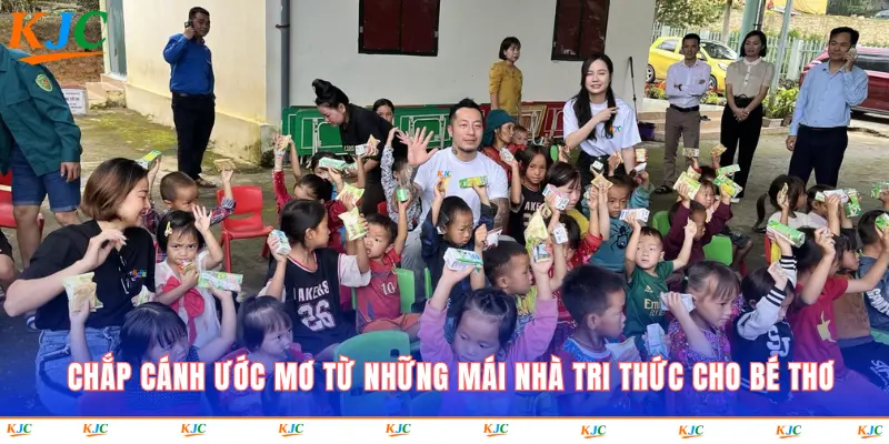 Chắp cánh ước mơ từ những mái nhà tri thức cho bé thơ